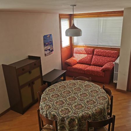 Homey Apartment In The Heart Of Cervinia بيريوِل تْشيرفينيا المظهر الخارجي الصورة