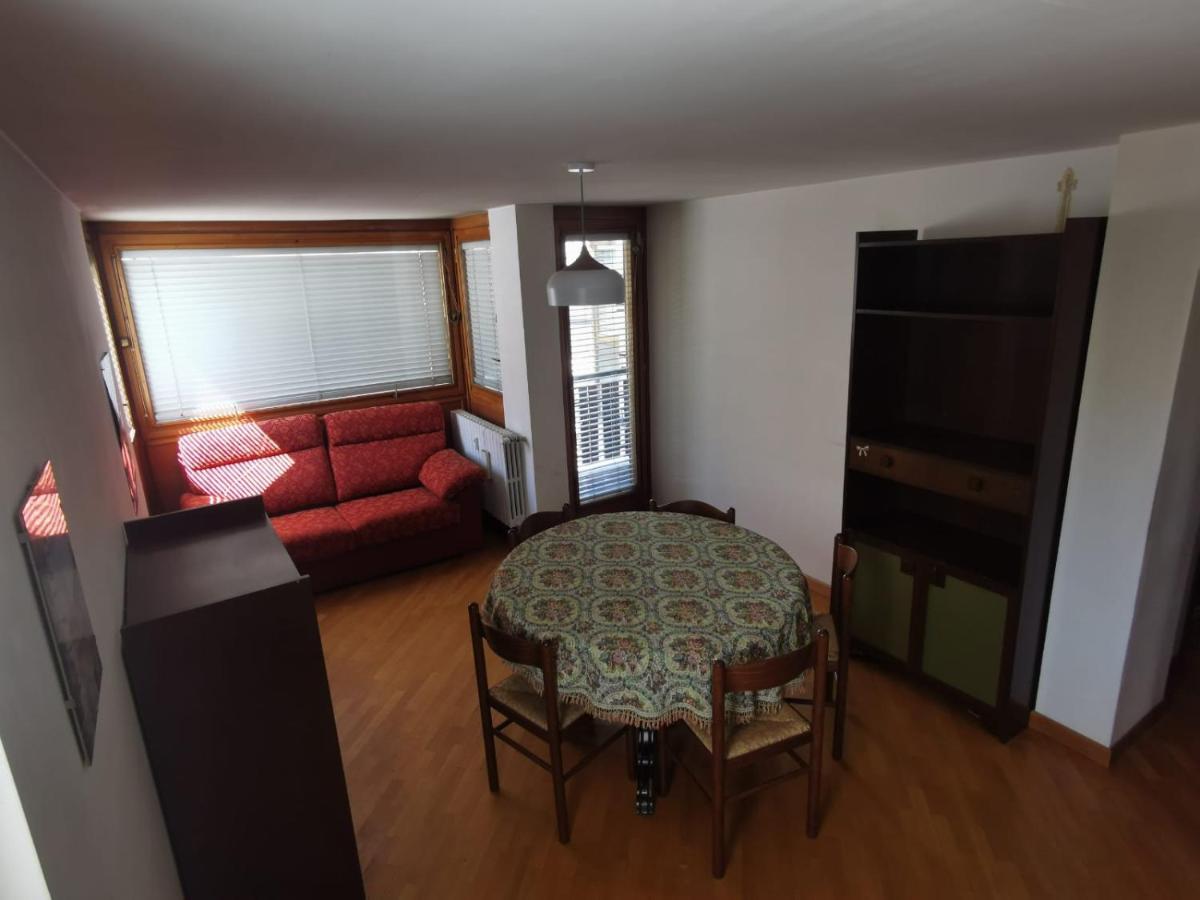 Homey Apartment In The Heart Of Cervinia بيريوِل تْشيرفينيا المظهر الخارجي الصورة