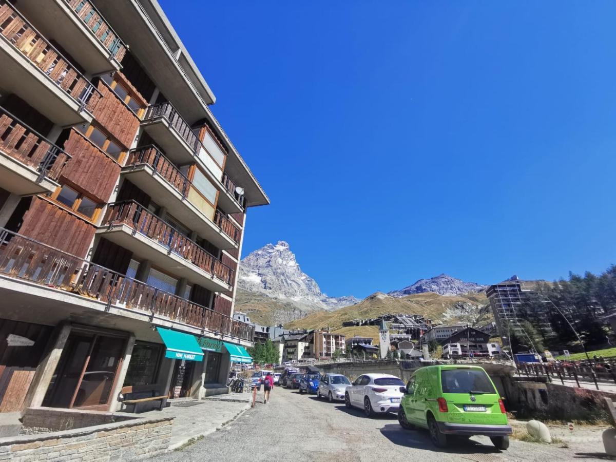 Homey Apartment In The Heart Of Cervinia بيريوِل تْشيرفينيا المظهر الخارجي الصورة