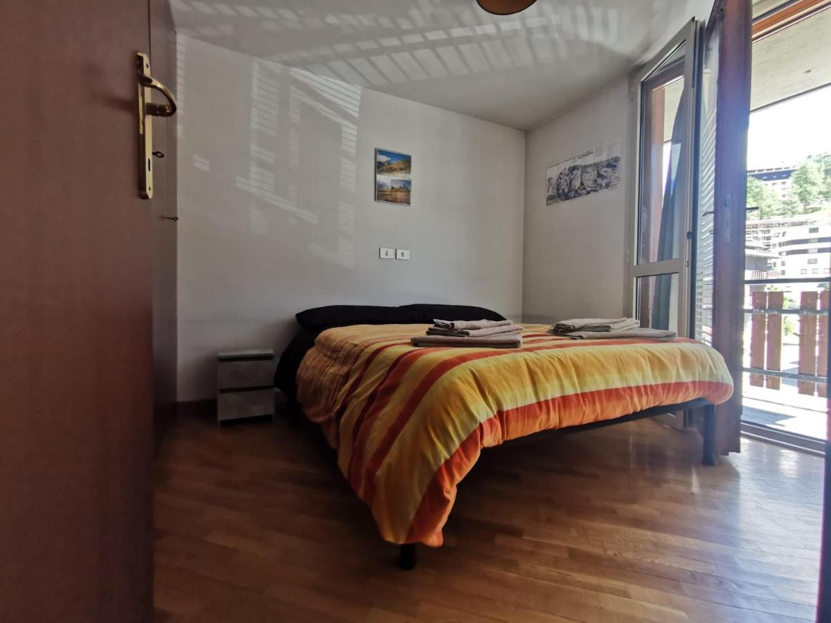 Homey Apartment In The Heart Of Cervinia بيريوِل تْشيرفينيا المظهر الخارجي الصورة